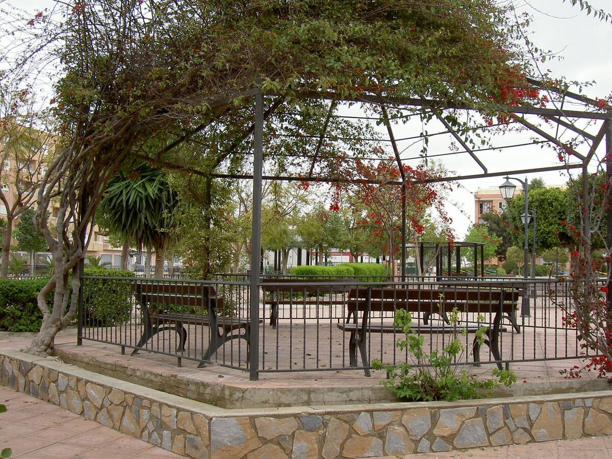 Pérgola del parque de la Naturaleza de Almoradí